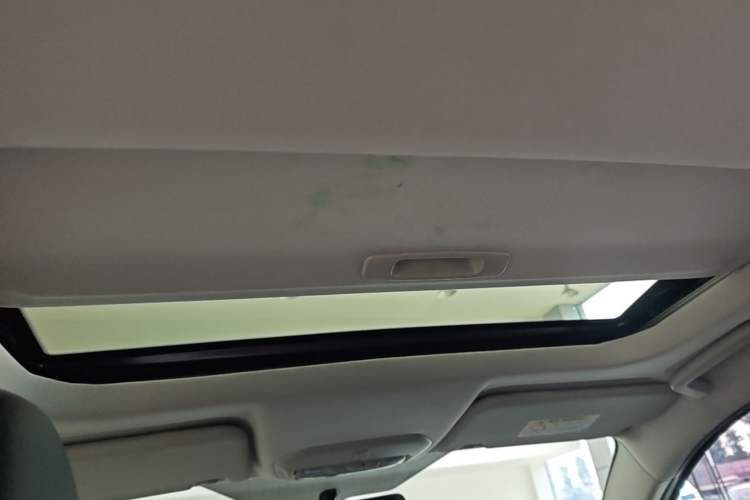 Used Ford Escort 2019 Revised Version 1.5L Automatic Enjoyment Type China VI Standard Headliner