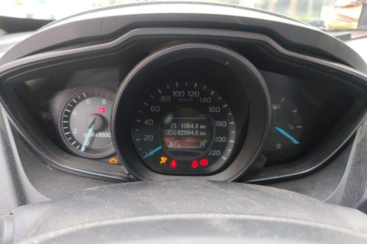 Used Ford Escort 2019 Revised Version 1.5L Manual "Quality Enjoyment" Trim (Tire Pressure Monitoring) China VI Standard Instrument Cluster