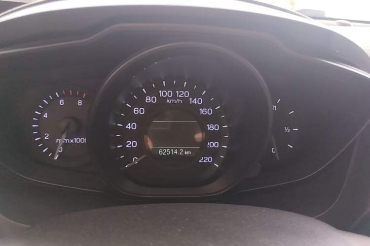 Used Ford Escort 2019 Revised Version 1.5L Manual "Quality Enjoyment" Trim (Tire Pressure Monitoring) China VI Standard Instrument Cluster