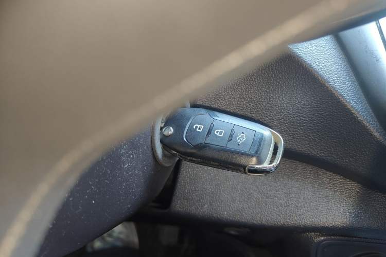 Used Ford Escort 2019 1.5L Automatic ZhiXiang Model Interior 1