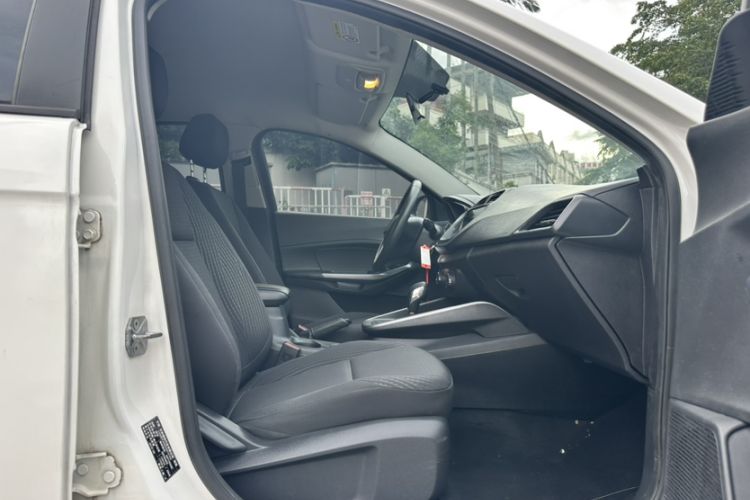 Used Ford Escort 2019 Revised 1.5L Automatic ZhiXiang Version (Tire Pressure Monitoring) China VI Standard Interior 1