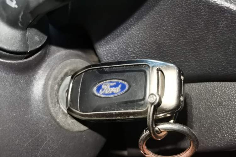 Used Ford Escort 2019 Revised 1.5L Automatic ZhiXiang Version (Tire Pressure Monitoring) China VI Standard Interior 1