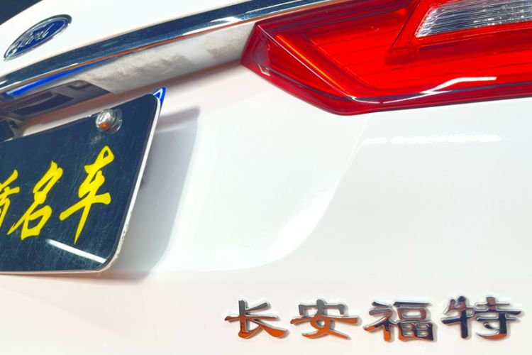 Used Ford Escort 2019 Revised Version 1.5L Manual "Quality Enjoyment" Trim (Tire Pressure Monitoring) China VI Standard Interior 1