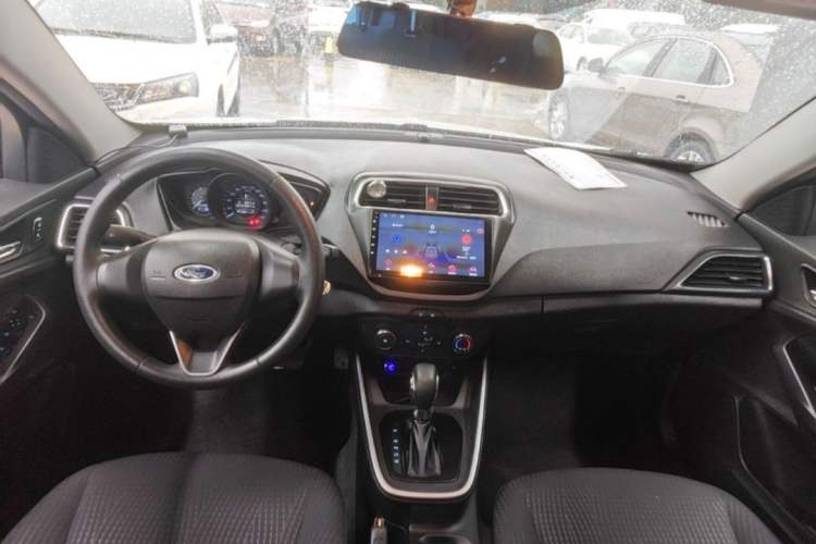 Used Ford Escort 2019 Revised 1.5L Automatic ZhiXiang Version (Tire Pressure Monitoring) China VI Standard Interior 2