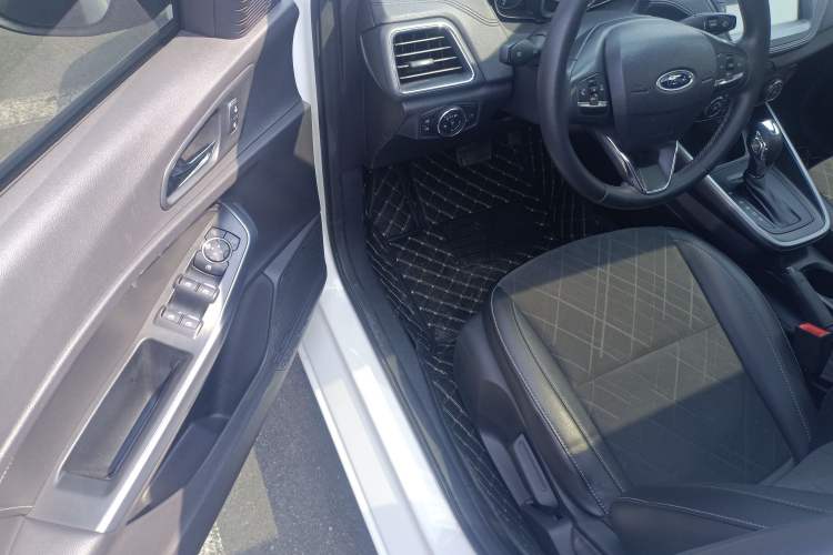 Used Ford Escort 2019 Revised Version 1.5L Automatic Enjoyment Type China VI Standard Interior 3