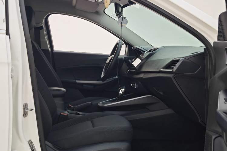 Used Ford Escort 2019 Revised 1.5L Automatic ZhiXiang Version (Tire Pressure Monitoring) China VI Standard Interior 5