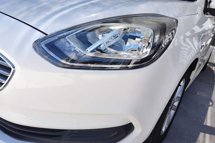 Used Ford Escort 2019 1.5L Automatic ZhiXiang Model Left Front Headlight