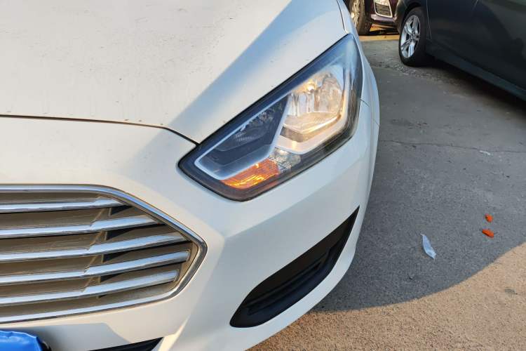 Used Ford Escort 2019 Revised Version 1.5L Manual Quality Enjoyment Type China VI Standard Left Front Headlight