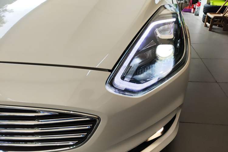 Used Ford Escort 2019 Revised Version 1.5L Automatic Enjoyment Type China VI Standard Left Front Headlight
