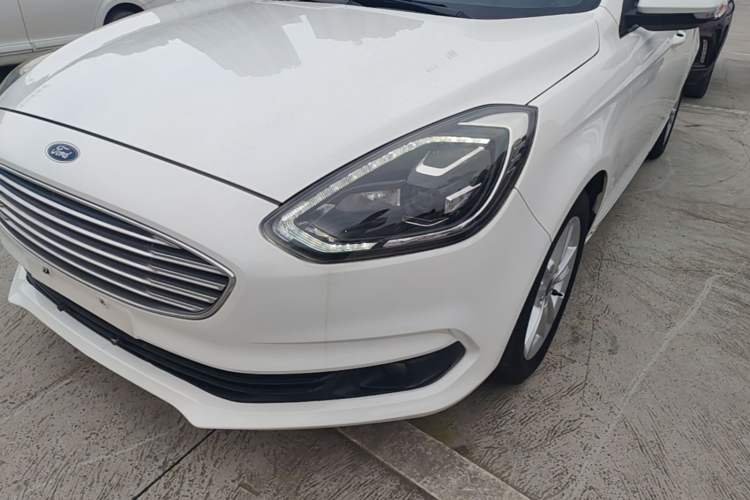 Used Ford Escort 2019 Revised Version 1.5L Automatic Enjoyment Type China VI Standard Left Front Headlight