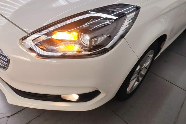 Used Ford Escort 2019 Revised Version 1.5L Automatic Enjoyment Type China VI Standard Left Front Headlight