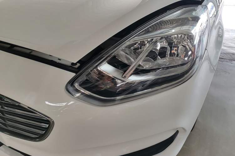 Used Ford Escort 2019 1.5L Automatic ZhiXiang Model Left Front Headlight