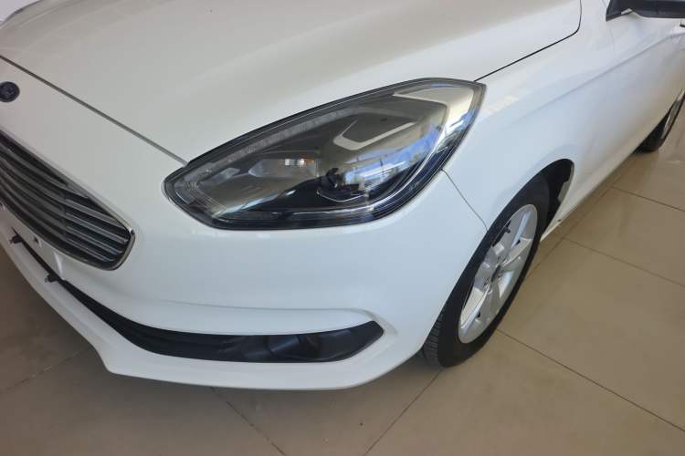 Used Ford Escort 2019 Revised Version 1.5L Automatic Enjoyment Type China VI Standard Left Front Headlight