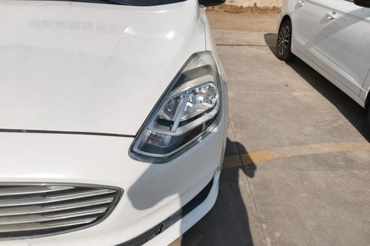 Used Ford Escort 2019 1.5L Automatic ZhiXiang Model Left Front Headlight