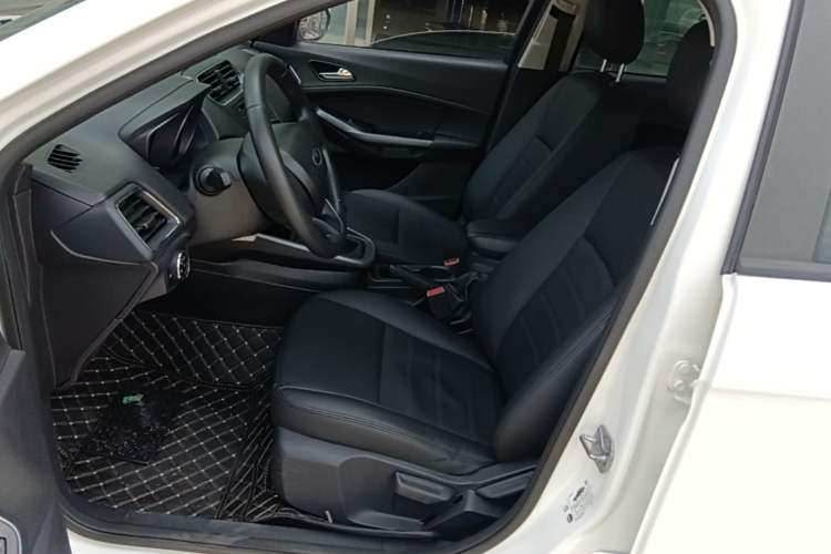 Used Ford Escort 2019 Revised Version 1.5L Manual "Quality Enjoyment" Trim (Tire Pressure Monitoring) China VI Standard Left Front Seat