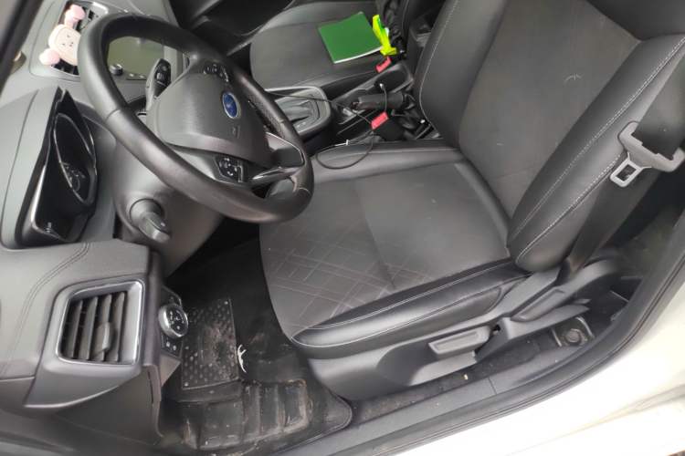Used Ford Escort 2019 Revised Version 1.5L Automatic Enjoyment Type China VI Standard Left Front Seat