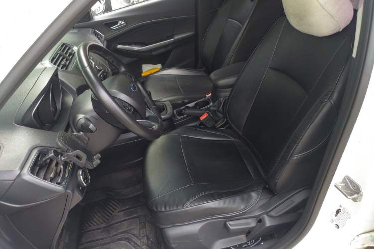 Used Ford Escort 2019 Revised Version 1.5L Manual "Quality Enjoyment" Trim (Tire Pressure Monitoring) China VI Standard Left Front Seat