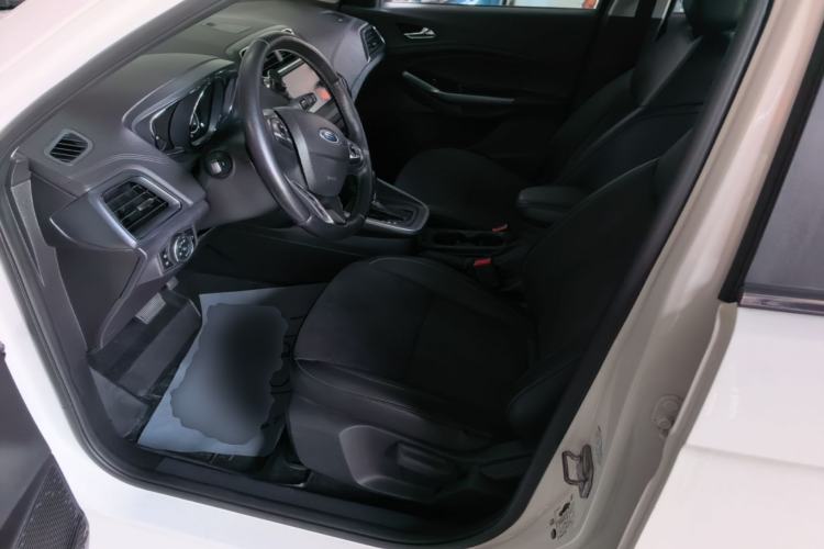 Used Ford Escort 2019 Revised Version 1.5L Automatic Enjoyment Type China VI Standard Left Front Seat