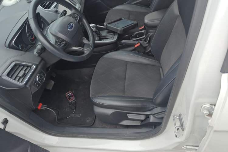 Used Ford Escort 2019 Revised Version 1.5L Automatic Enjoyment Type China VI Standard Left Front Seat