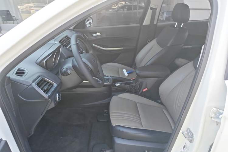 Used Ford Escort 2019 EcoBoost 125 Automatic Luxury Edition Left Front Seat