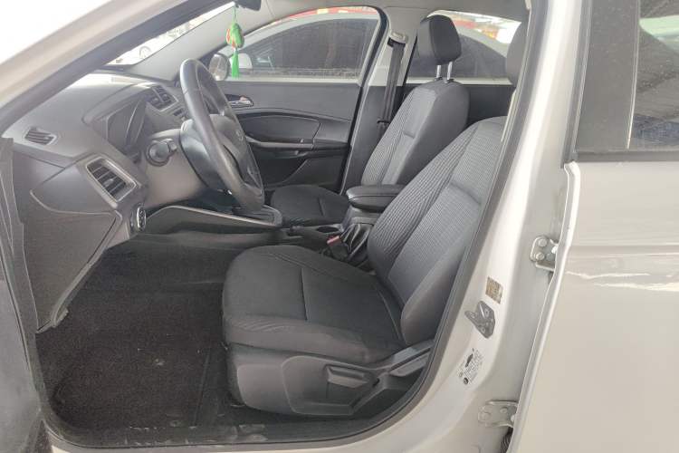 Used Ford Escort 2019 Revised 1.5L Automatic ZhiXiang Version (Tire Pressure Monitoring) China VI Standard Left Front Seat