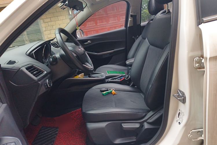 Used Ford Escort 2019 Revised 1.5L Automatic ZhiXiang Version (Tire Pressure Monitoring) China VI Standard Left Front Seat