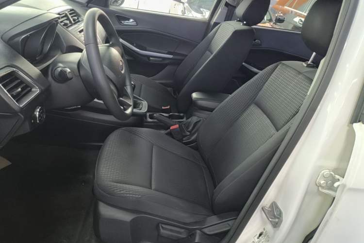 Used Ford Escort 2019 Revised Version 1.5L Manual "Quality Enjoyment" Trim (Tire Pressure Monitoring) China VI Standard Left Front Seat