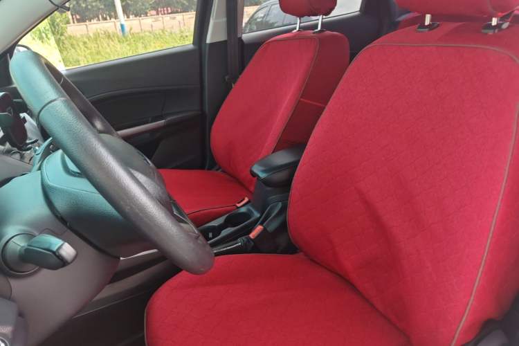 Used Ford Escort 2019 Revised 1.5L Automatic ZhiXiang Version (Tire Pressure Monitoring) China VI Standard Left Front Seat