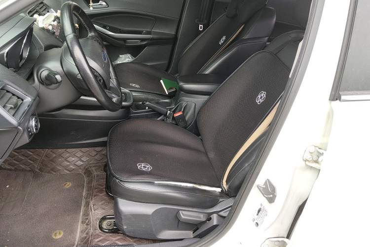 Used Ford Escort 2019 Revised Version 1.5L Automatic Enjoyment Type China VI Standard Left Front Seat
