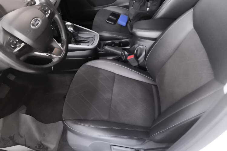 Used Ford Escort 2019 Revised Version 1.5L Automatic Enjoyment Type China VI Standard Left Front Seat