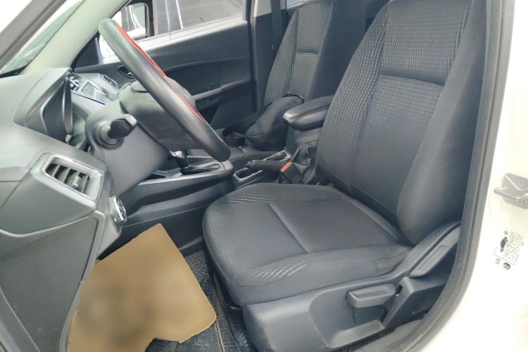 Used Ford Escort 2019 Revised 1.5L Automatic ZhiXiang Version (Tire Pressure Monitoring) China VI Standard Left Front Seat