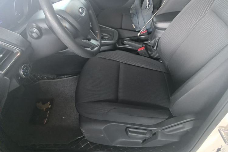 Used Ford Escort 2019 Revised 1.5L Automatic ZhiXiang Version (Tire Pressure Monitoring) China VI Standard Left Front Seat
