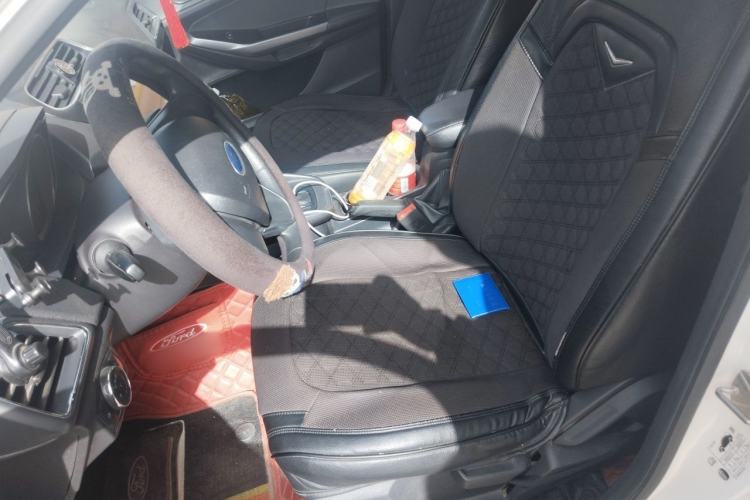 Used Ford Escort 2019 Facelifted 1.5L Automatic ZhiXiang Version (Tire Pressure Monitoring) China V Standard Left Front Seat