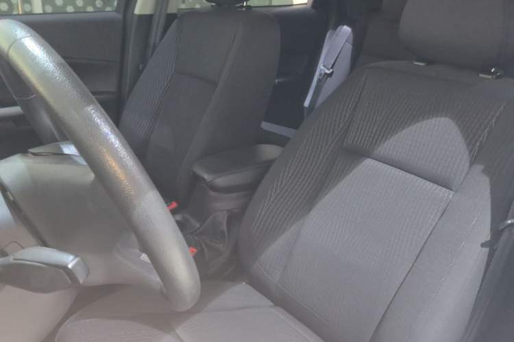 Used Ford Escort 2019 Revised 1.5L Automatic ZhiXiang Version (Tire Pressure Monitoring) China VI Standard Left Front Seat