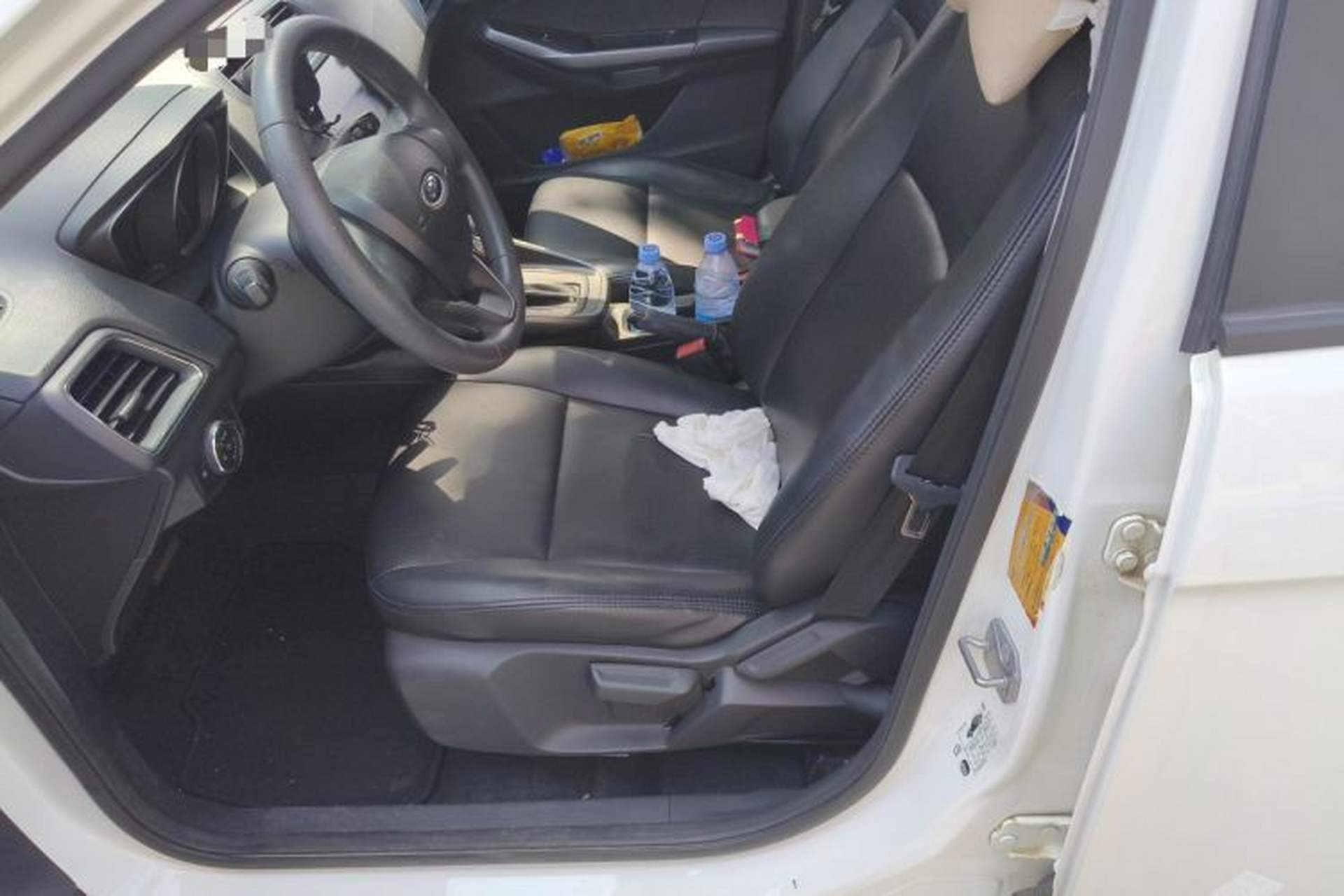 Used Ford Escort 2019 Revised 1.5L Automatic ZhiXiang Version (Tire Pressure Monitoring) China VI Standard Left Front Seat
