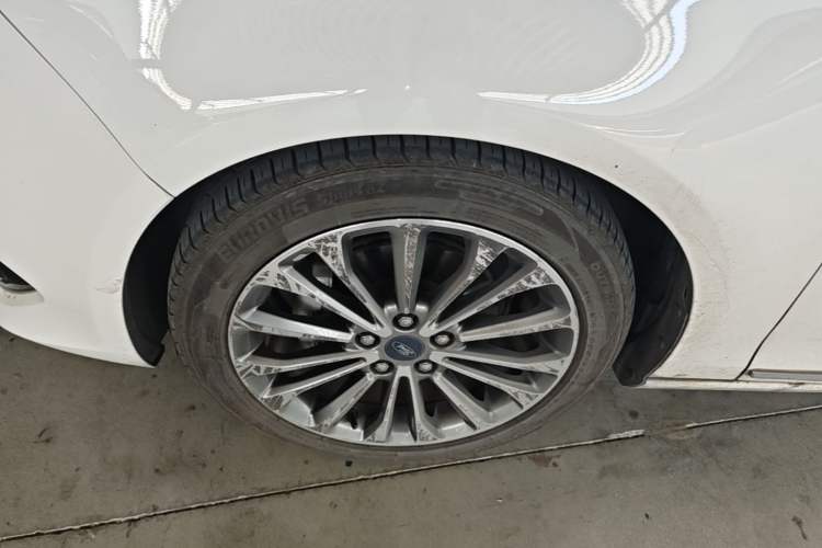 Used Ford Escort 2019 Revised Version 1.5L Automatic Zhenxiang Edition China VI Standard Left Front Wheel Hub