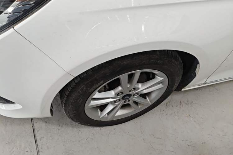 Used Ford Escort 2019 Revised Version 1.5L Automatic Enjoyment Type China VI Standard Left Front Wheel Hub