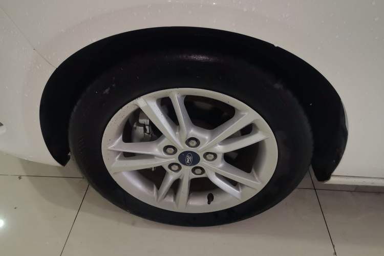 Used Ford Escort 2019 Revised Version 1.5L Automatic Enjoyment Type China VI Standard Left Front Wheel Hub