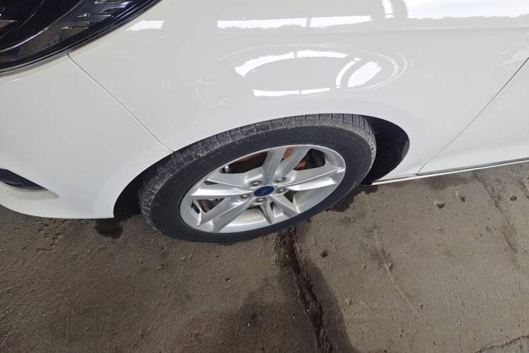 Used Ford Escort 2019 Revised Version 1.5L Automatic Enjoyment Type China VI Standard Left Front Wheel Hub