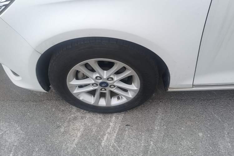 Used Ford Escort 2019 1.5L Manual ZhiXiang Version Left Front Wheel Hub