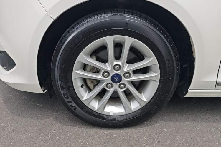 Used Ford Escort 2019 1.5L Manual ZhiXiang Version Left Front Wheel Hub
