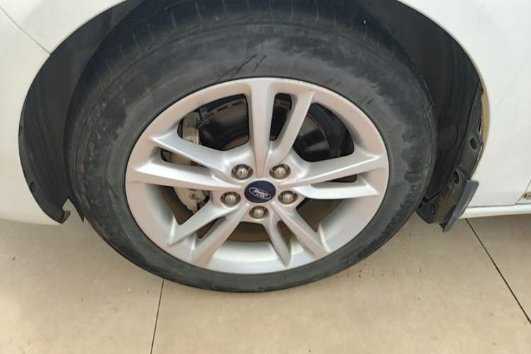 Used Ford Escort 2019 1.5L Automatic Enjoyment Model Left Front Wheel Hub