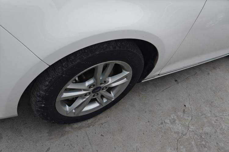 Used Ford Escort 2019 Revised Version 1.5L Automatic Enjoyment Type China VI Standard Left Front Wheel Hub