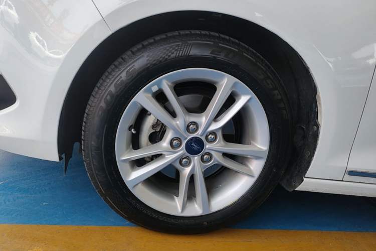 Used Ford Escort 2019 1.5L Automatic Enjoyment Model Left Front Wheel Hub