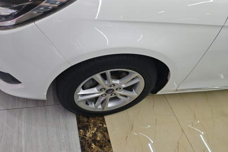 Used Ford Escort 2019 Revised Version 1.5L Automatic Enjoyment Type China VI Standard Left Front Wheel Hub