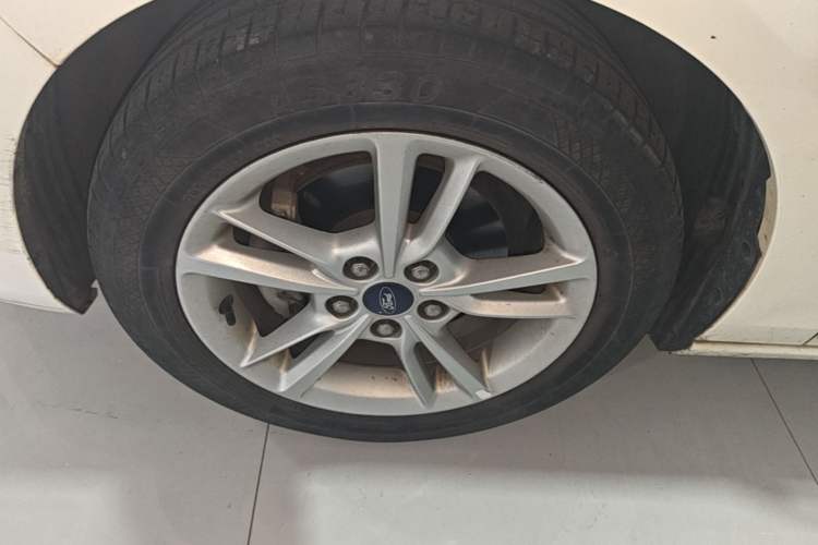 Used Ford Escort 2019 Revised Version 1.5L Automatic Enjoyment Type China VI Standard Left Front Wheel Hub