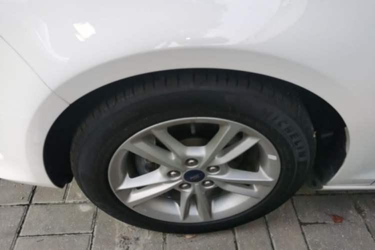 Used Ford Escort 2019 Revised Version 1.5L Automatic Enjoyment Type China VI Standard Left Front Wheel Hub