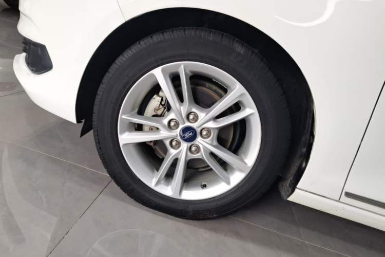 Used Ford Escort 2019 1.5L Automatic Enjoyment Model Left Front Wheel Hub