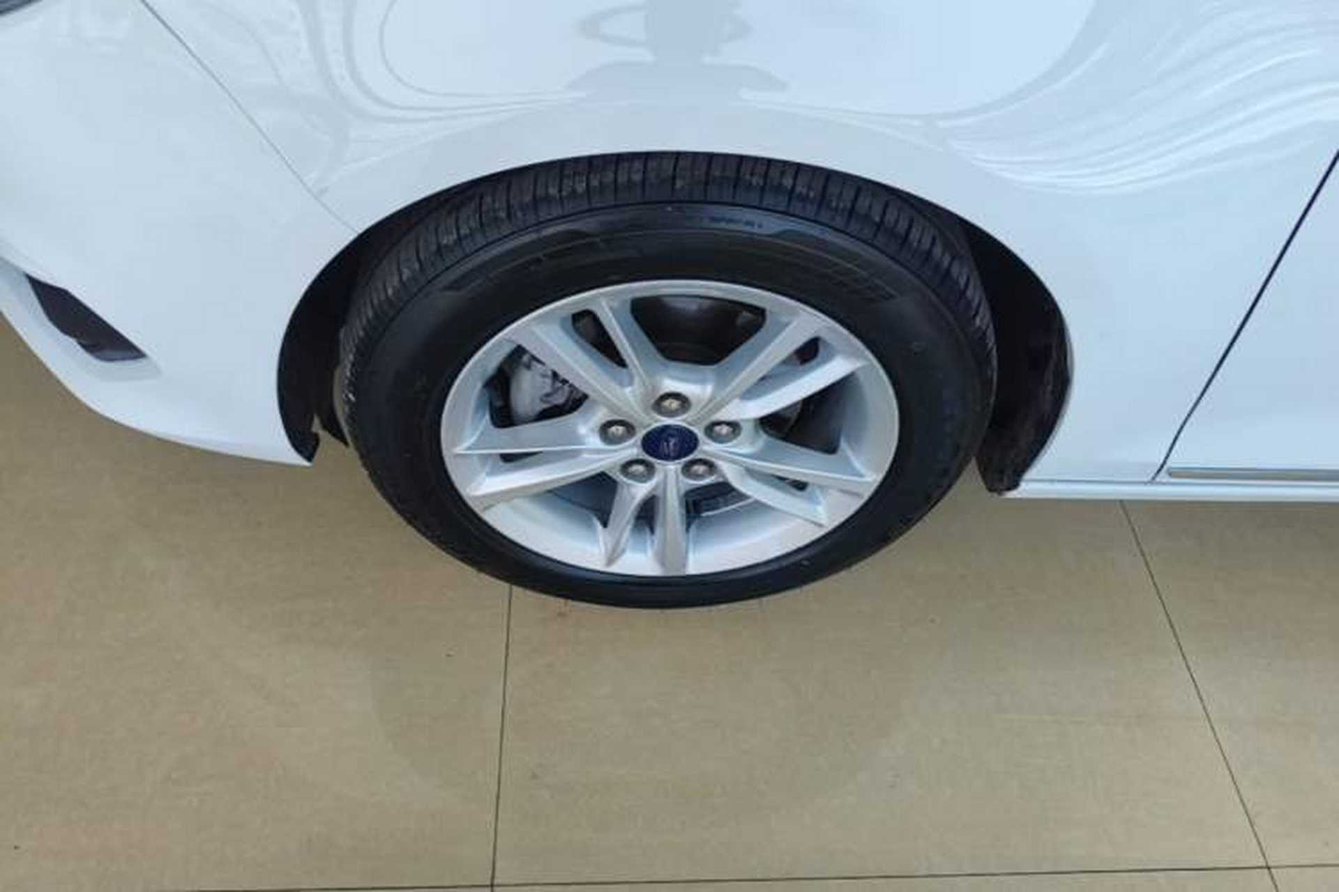 Used Ford Escort 2019 Revised Version 1.5L Automatic Enjoyment Type China VI Standard Left Front Wheel Hub