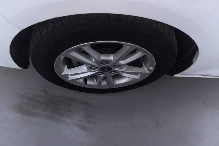 Used Ford Escort 2019 Revised Version 1.5L Automatic Enjoyment Type China VI Standard Left Front Wheel Hub
